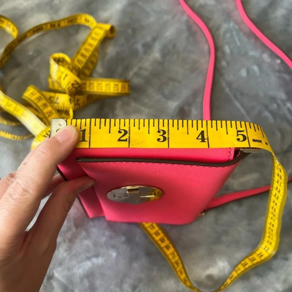 Kate Spade pink saffiano leather crossbody bag with turn lock NWOT - Picture 13 of 14